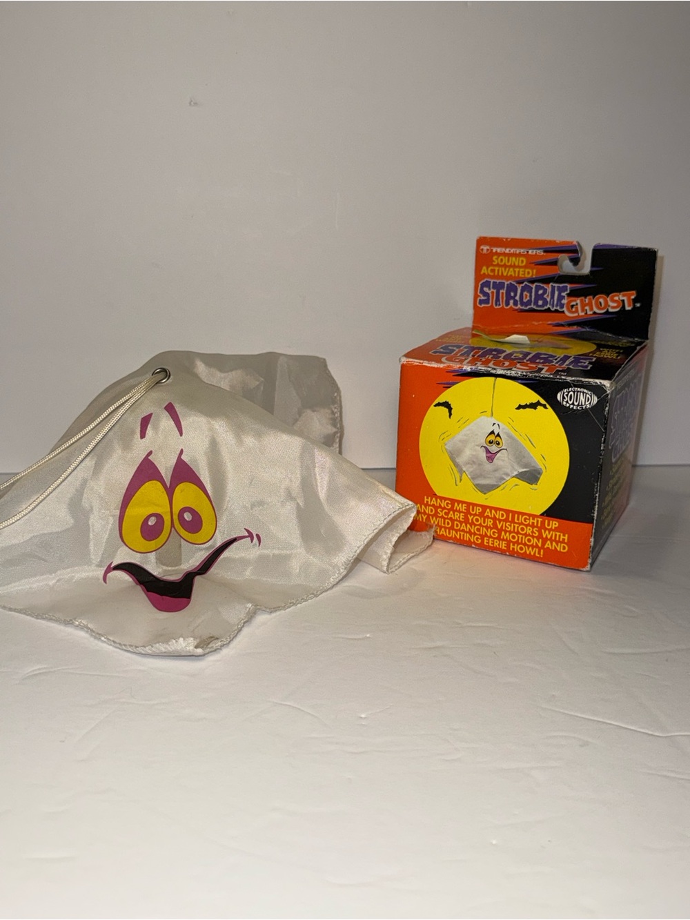 Vintage Halloween Trendmasters STROBIE GHOST Original 1991 Box w/ Batteries
